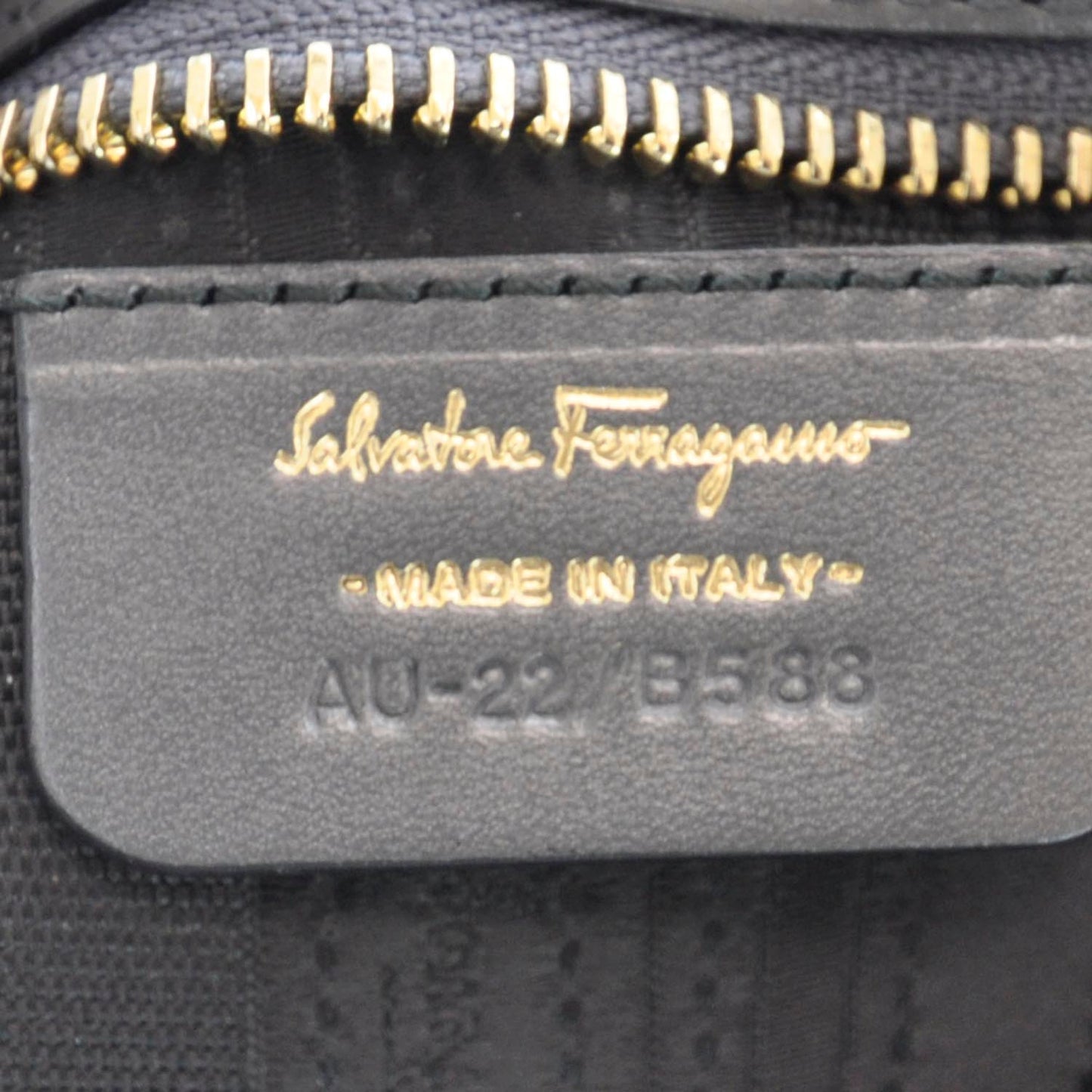 SALVATOREFERRAGAMOSoftCalfWGanciniClutchCharcoal