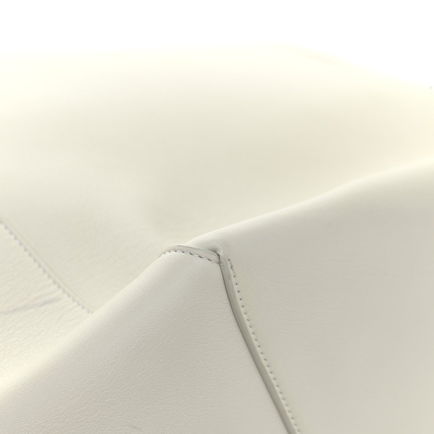 Calfskin Clasp Horizontal Cabas White