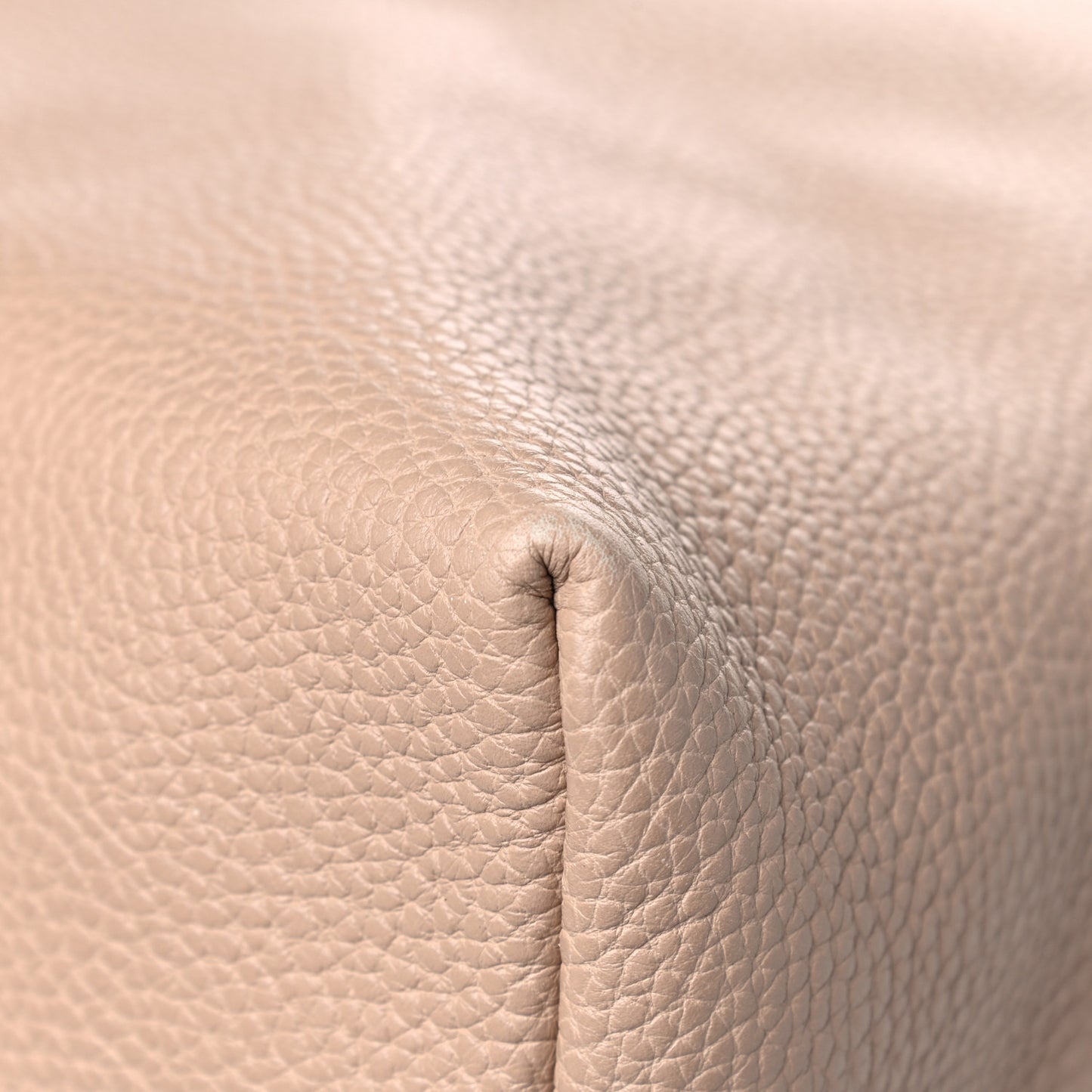 Grainy Calfskin Medium Cale Hobo Light Nude