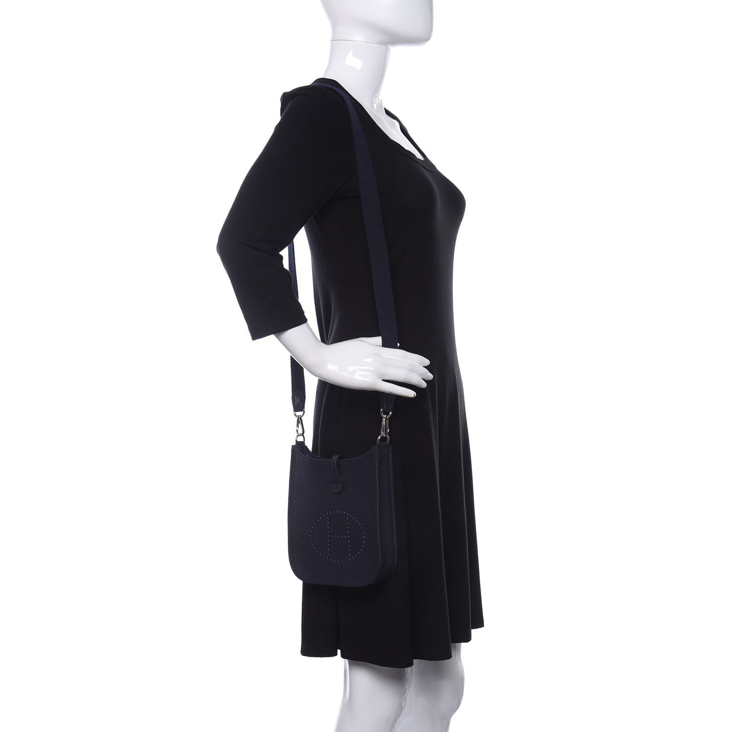 Hermes Taurillon Clemence Evelyne TPM Bleu Nuit 2 of 8