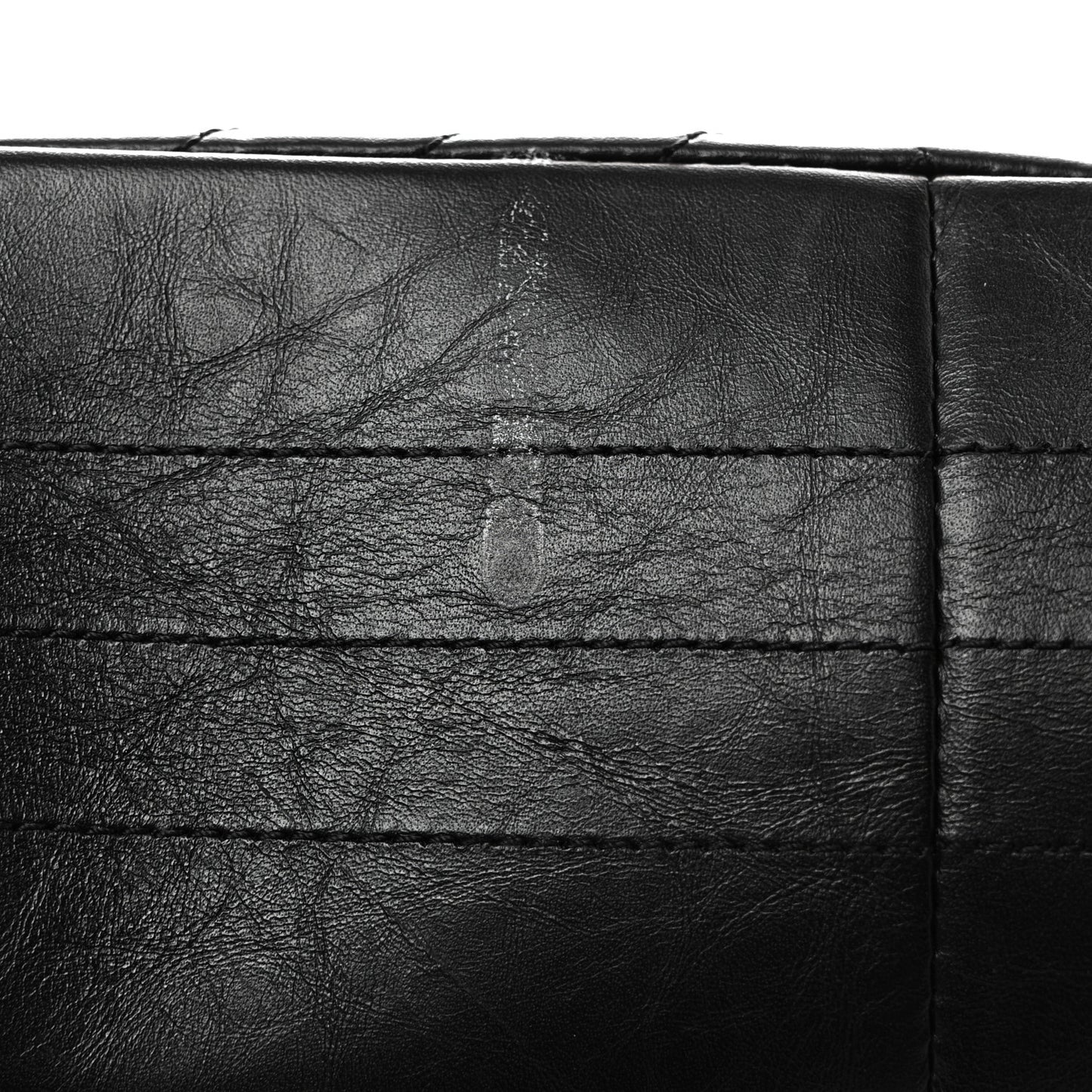 Aged Calfskin Chevron Quilted 2.55 Reissue 226 So Black