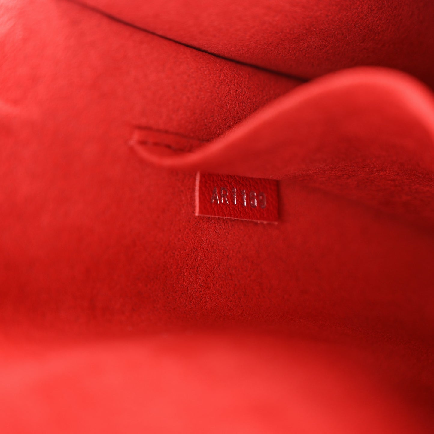Soft Calfskin Mylockme Chain Bag BB Rubis