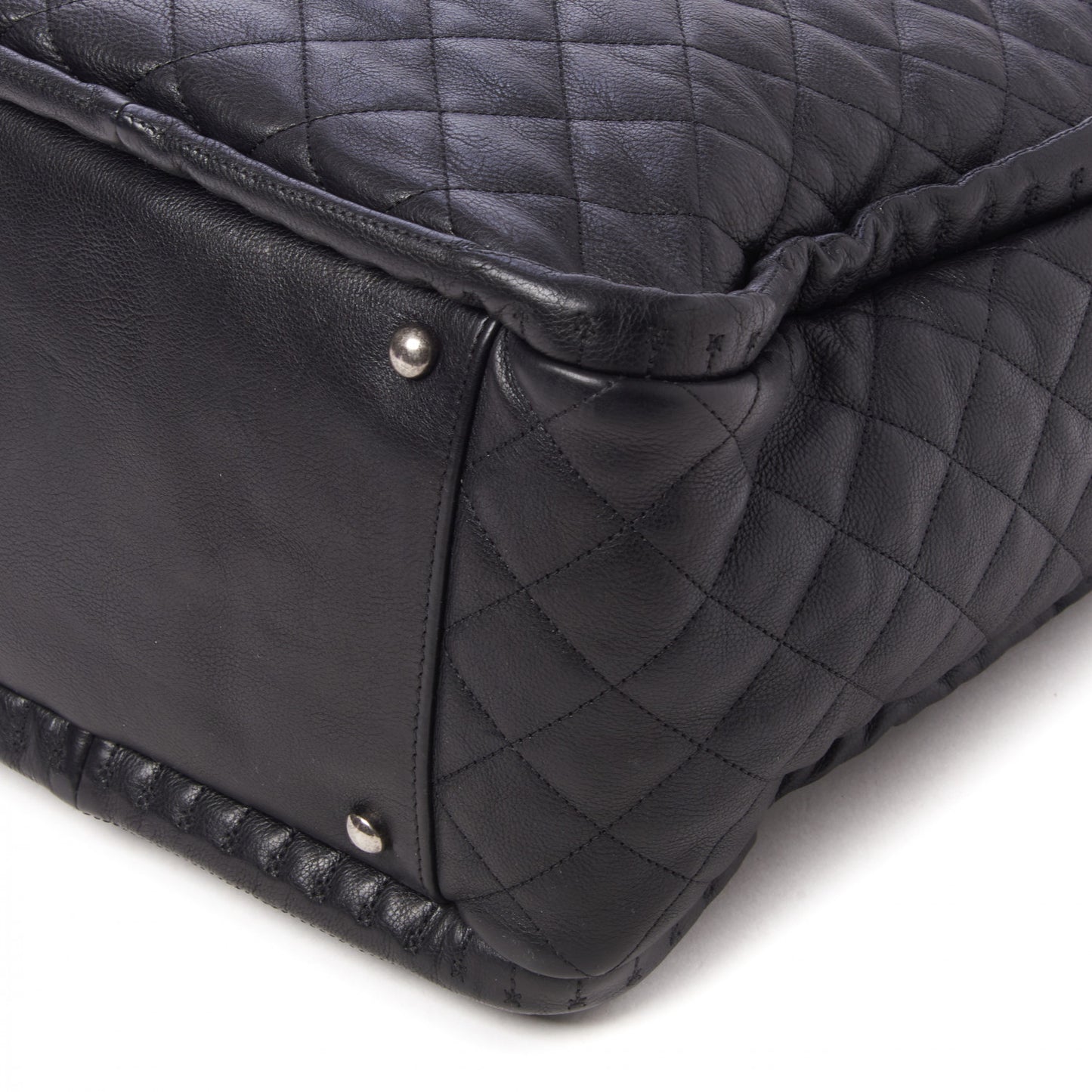 Calfskin Quilted Medium Istanbul Tote Black