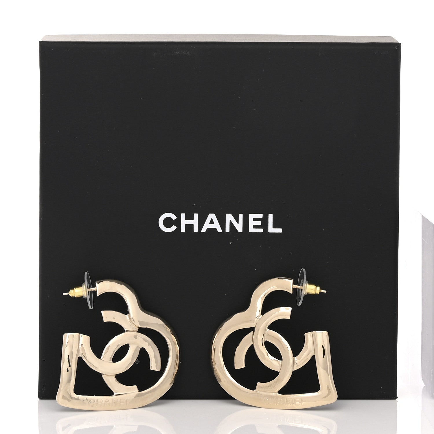 Chanel Metal CC Heart Coco In Love Hoop Earrings Gold 5 of 5