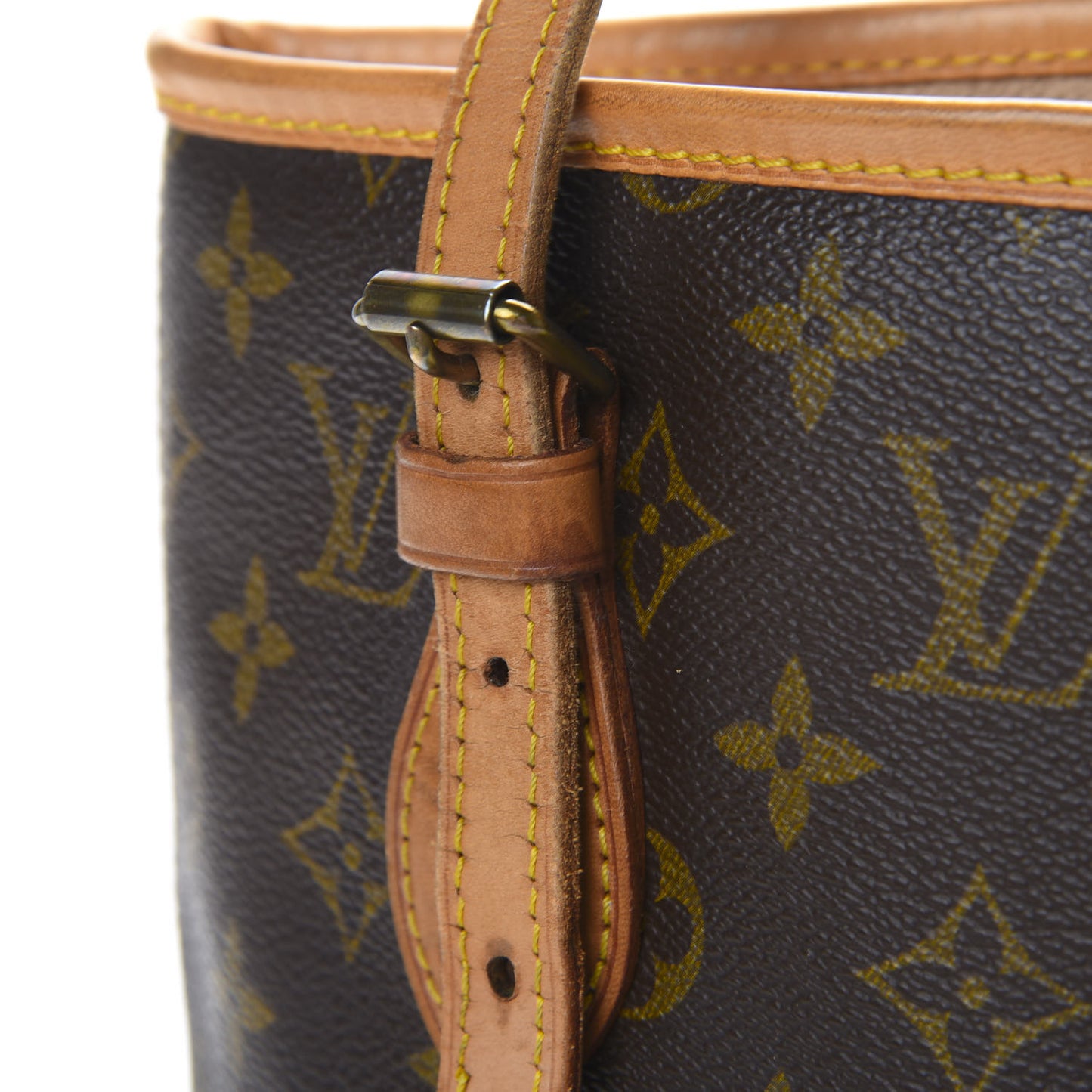 Monogram Petit Bucket 23