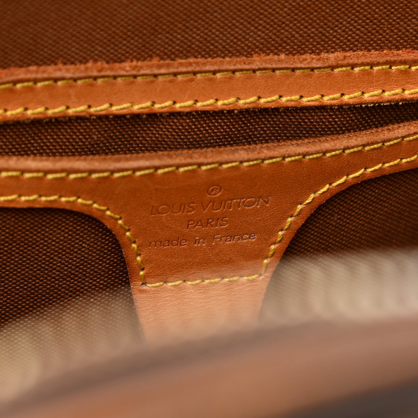 Monogram Ellipse MM