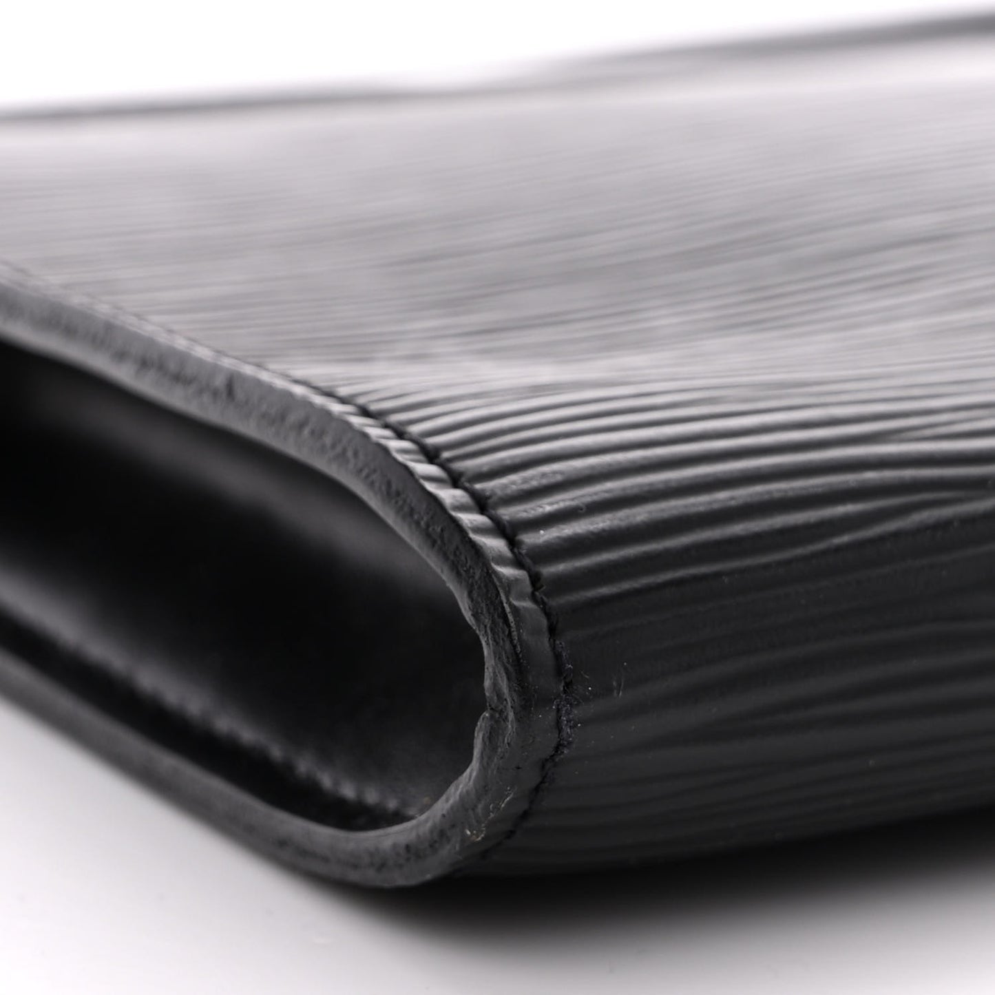 Epi Pochette Accessories 24 Black