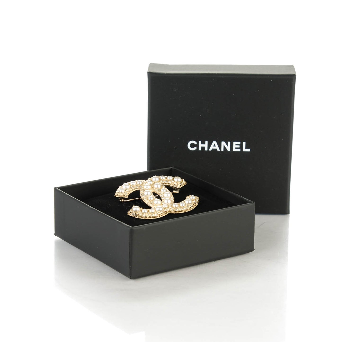 Pearl Crystal CC Brooch Gold