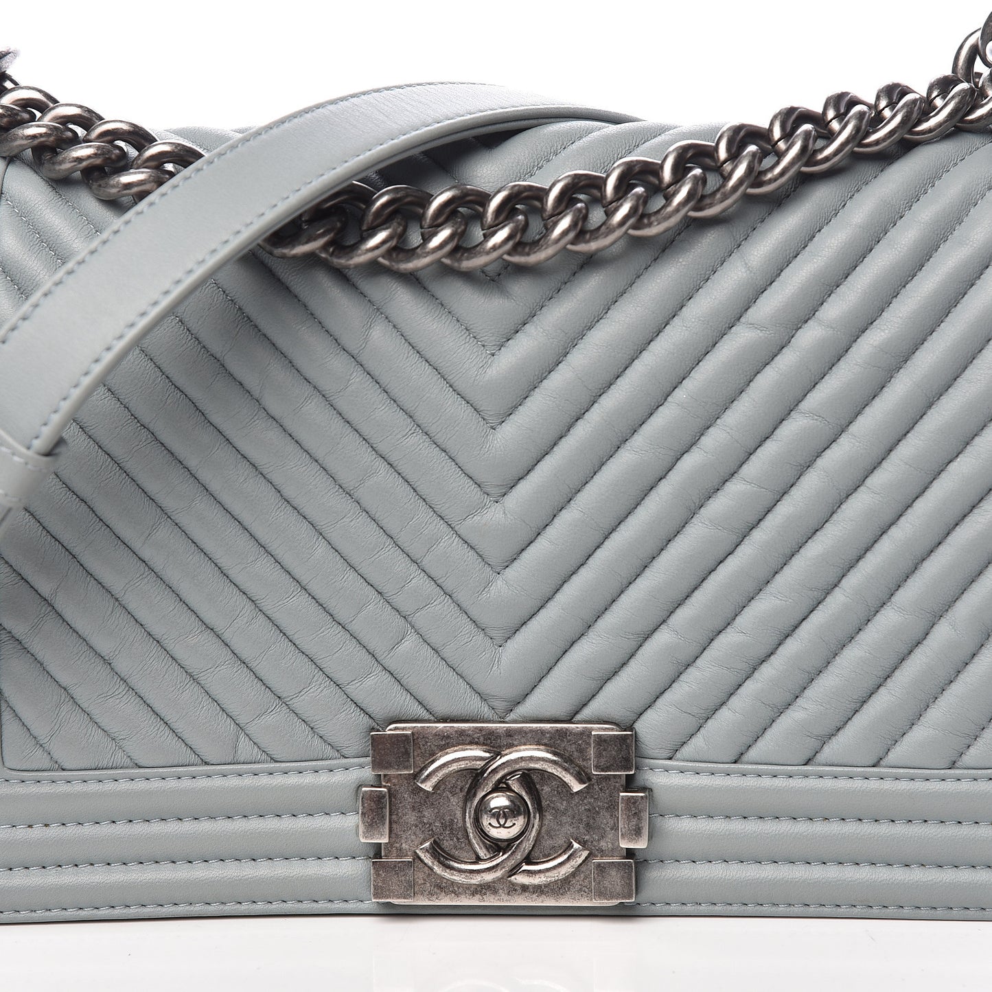 Wrinkled Lambskin Chevron Quilted Medium Boy Flap Light Blue