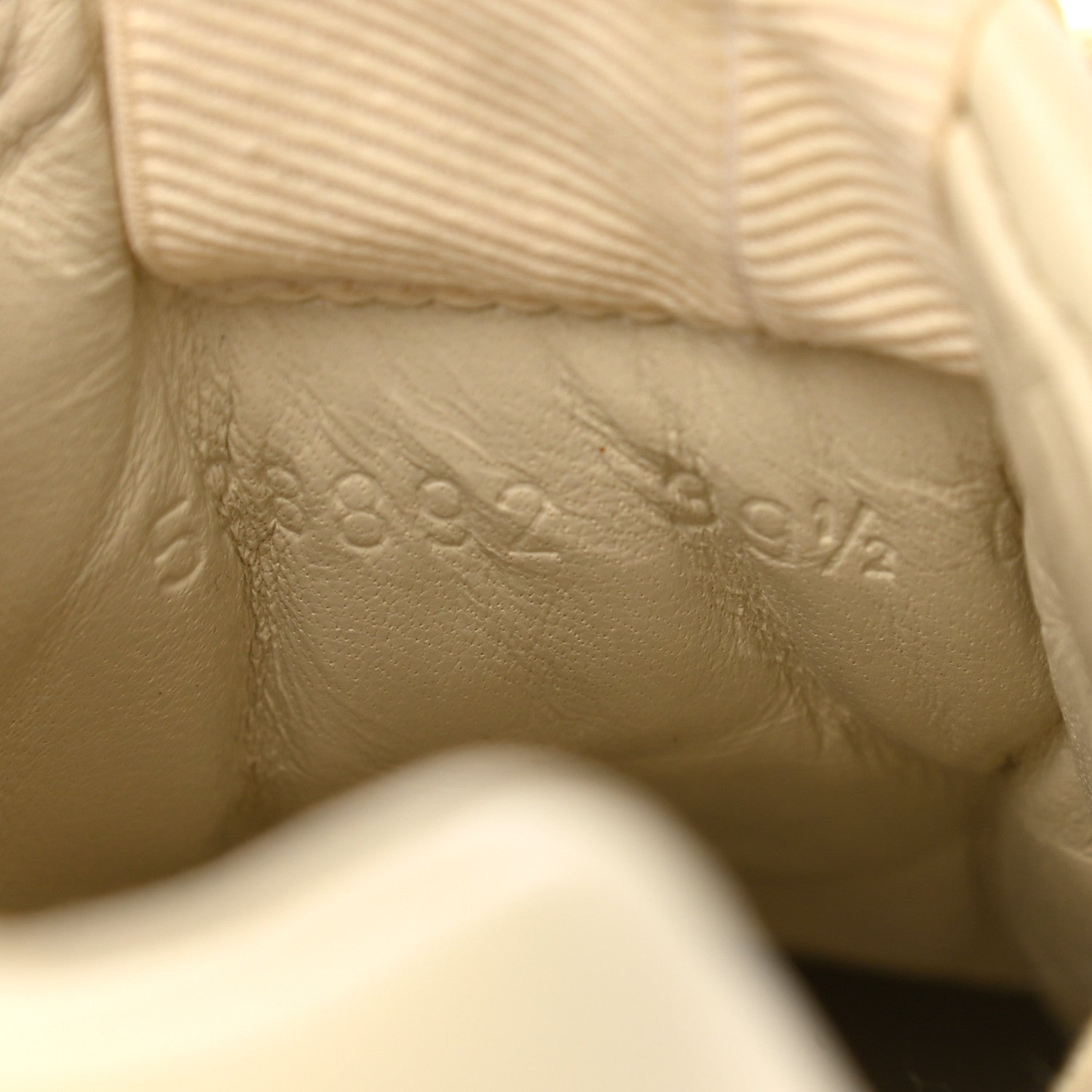 Gucci Calfskin Logo Womens Rhyton Sneakers 39.5 Ivory 8 of 11