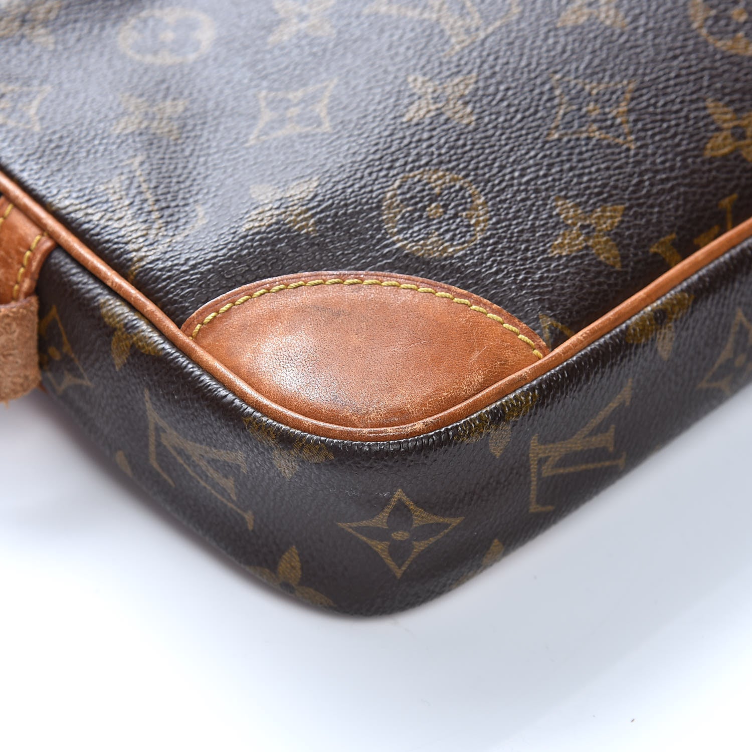 Louis Vuitton Monogram Pochette Marly Dragonne 26 21 of 24