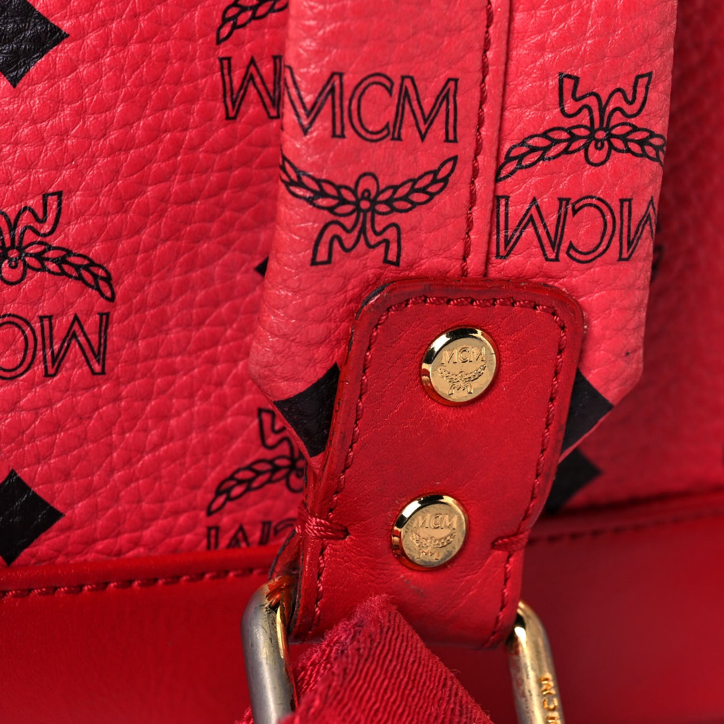 Visetos Medium Sprinkle Stud Stark Backpack Red