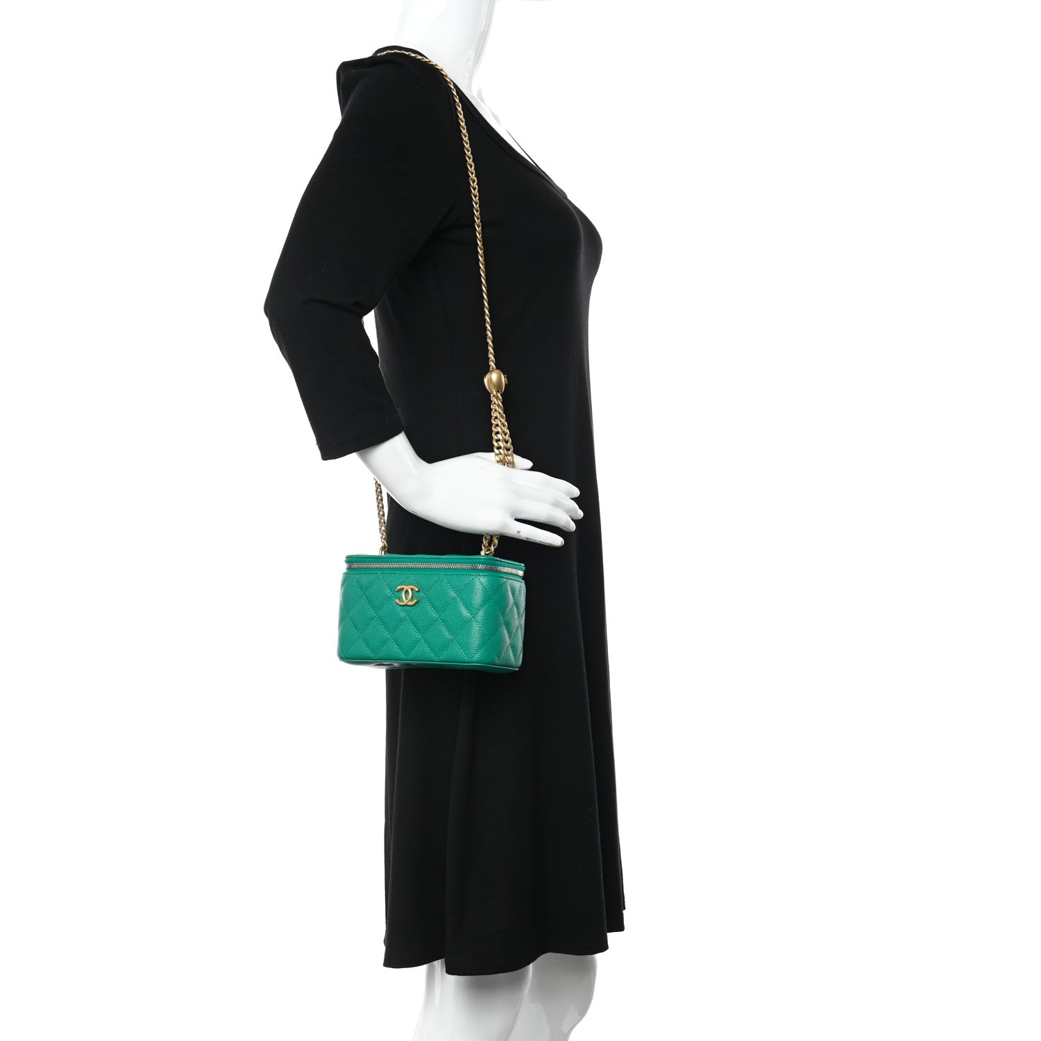 Chanel Caviar Quilted Sweetheart Vanity Case Green 2 of 12