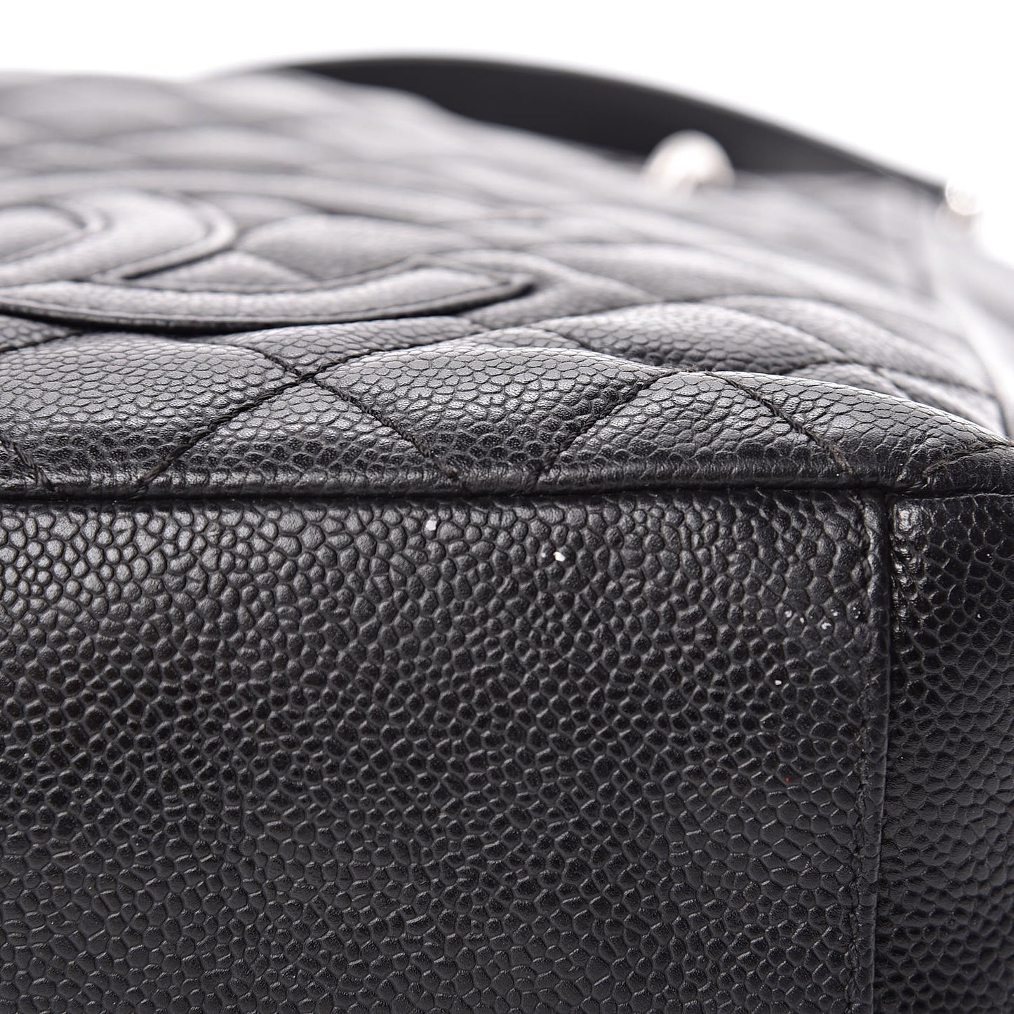 Caviar Quilted Petit Shopping Tote PST Black
