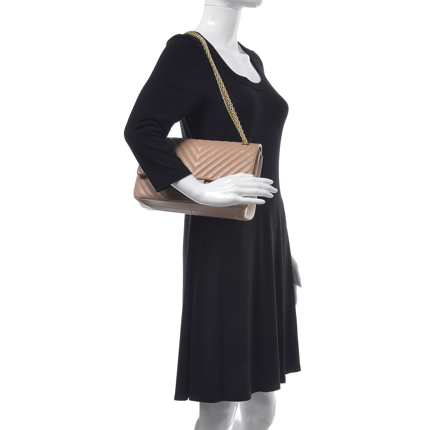 Chanel Aged Calfskin Chevron Quilted 2.55 Reissue 226 Flap Beige 2 of 7