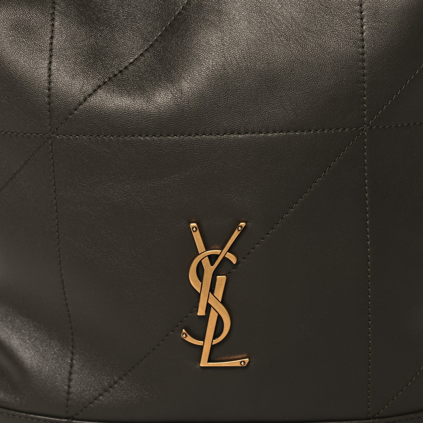 Lambskin Matelasse Monogram Medium Jamie 4.3 Pochon Light Musk