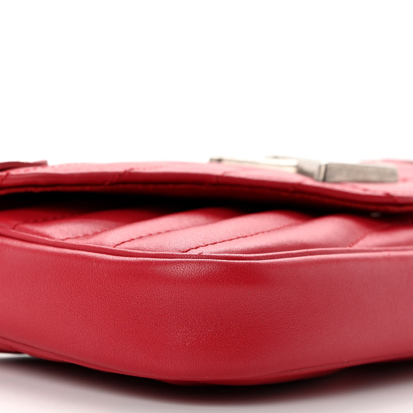 Calfskin New Wave Chain Pochette Scarlet