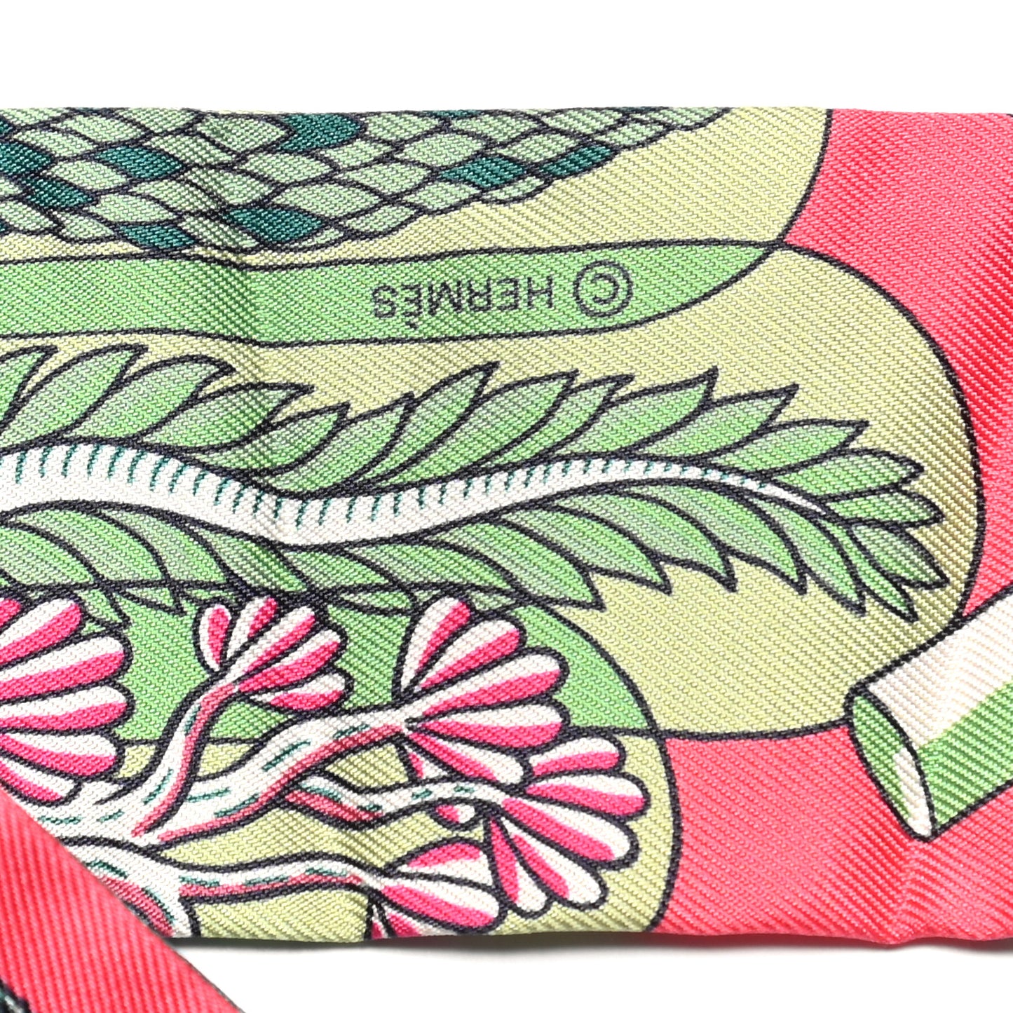 Silk Exposition Universelle Twilly Rose Vif Menthol