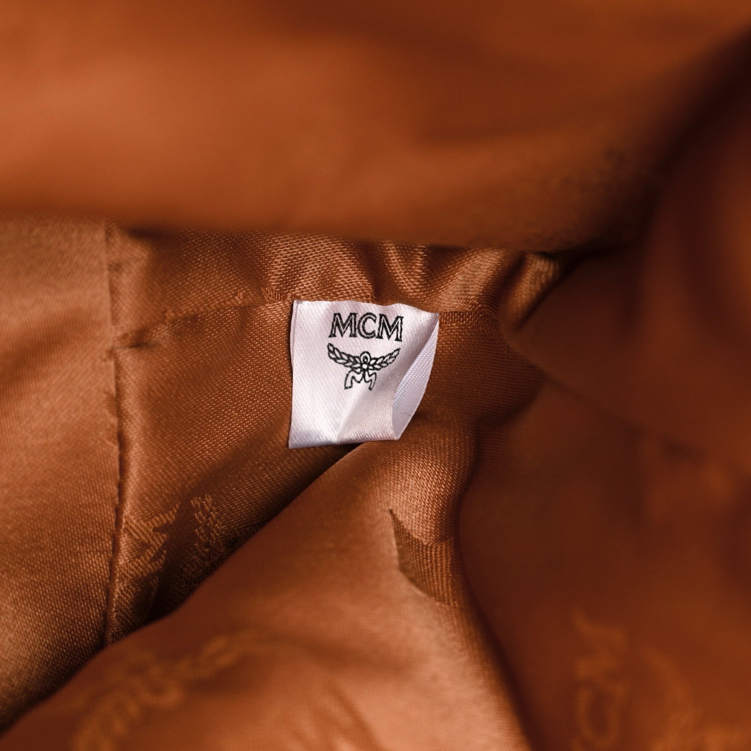 MCM Metallic Visetos Medium Shopper Tote Gold 6 of 10