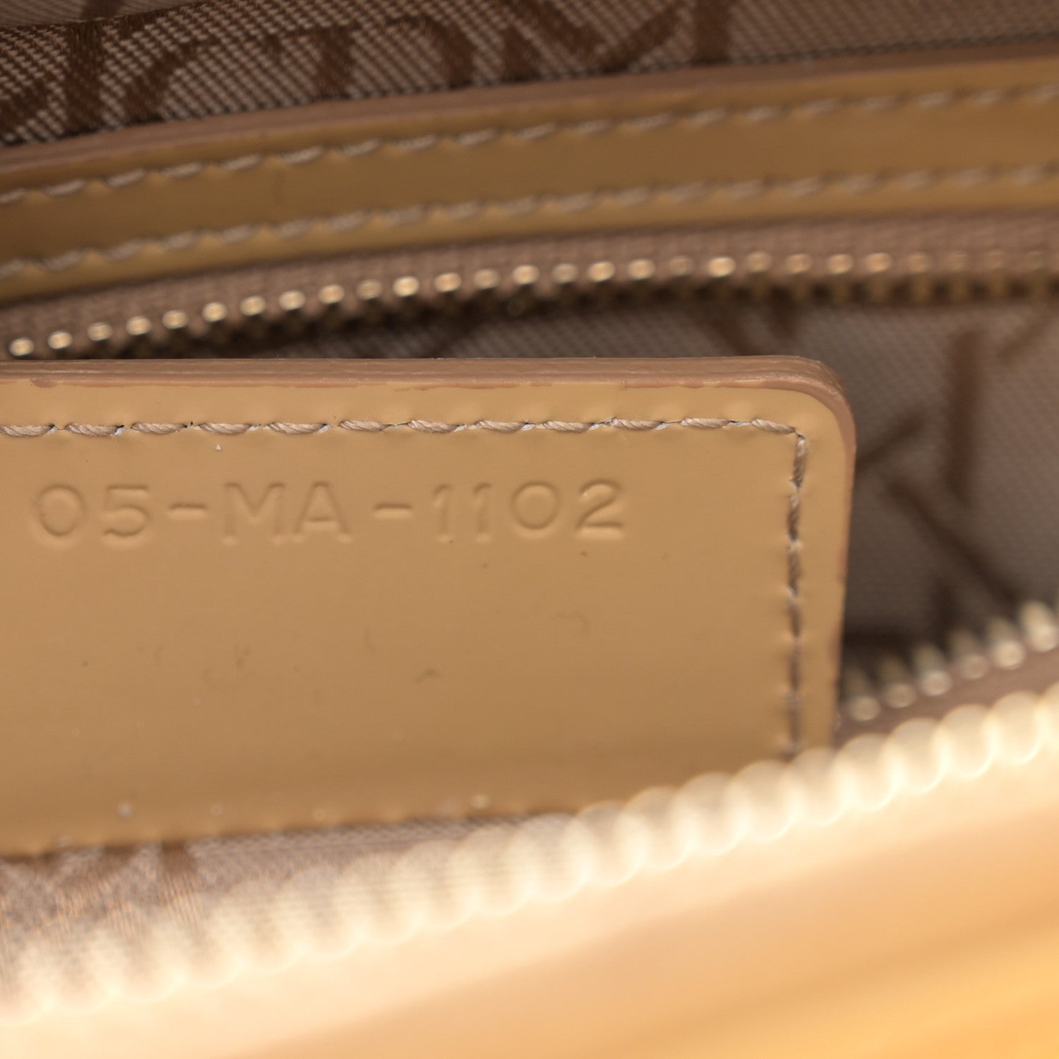 Christian Dior Patent Cannage Medium Lady Dior Beige 7 of 10