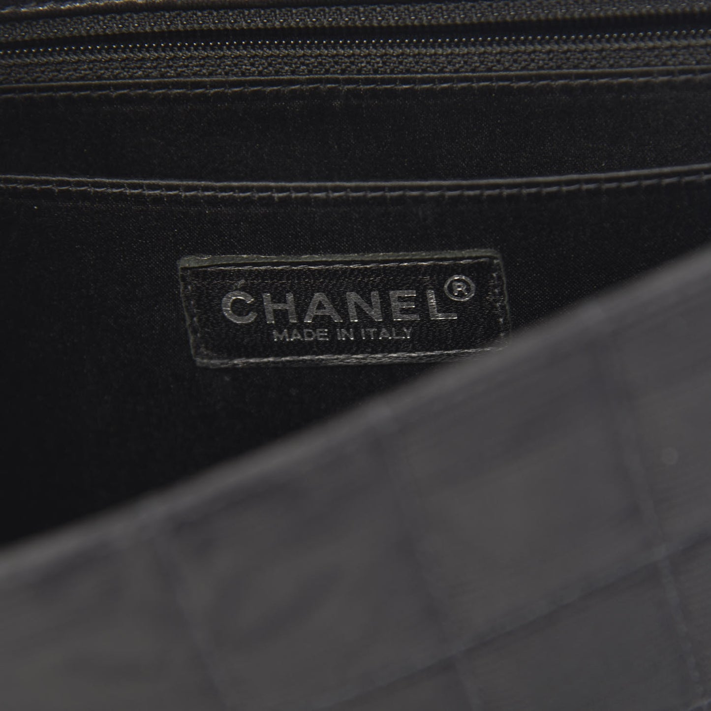 Nylon Medium Travel Flap Black