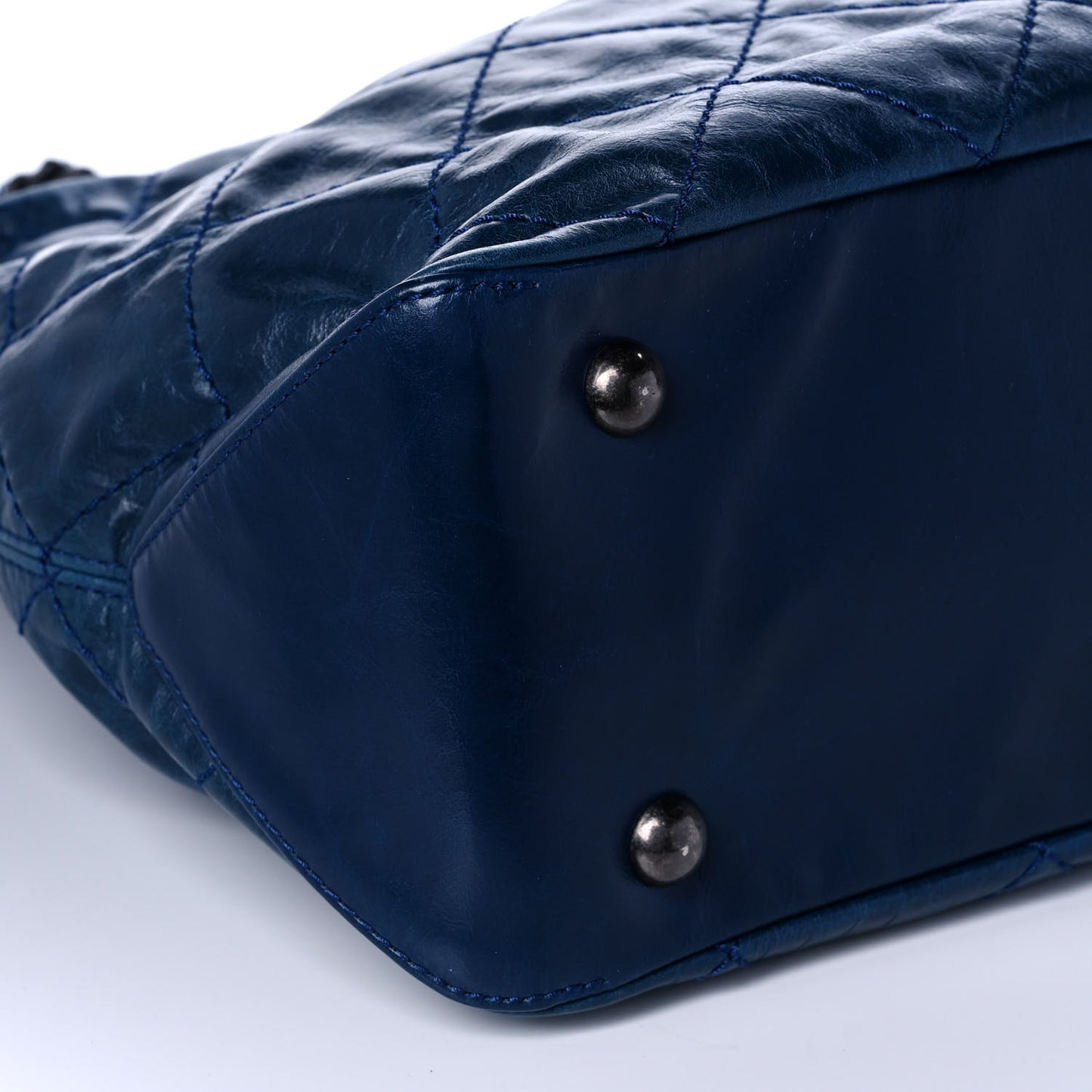 Aged Calfskin Quilted Coco Supple Hobo Navy Blue