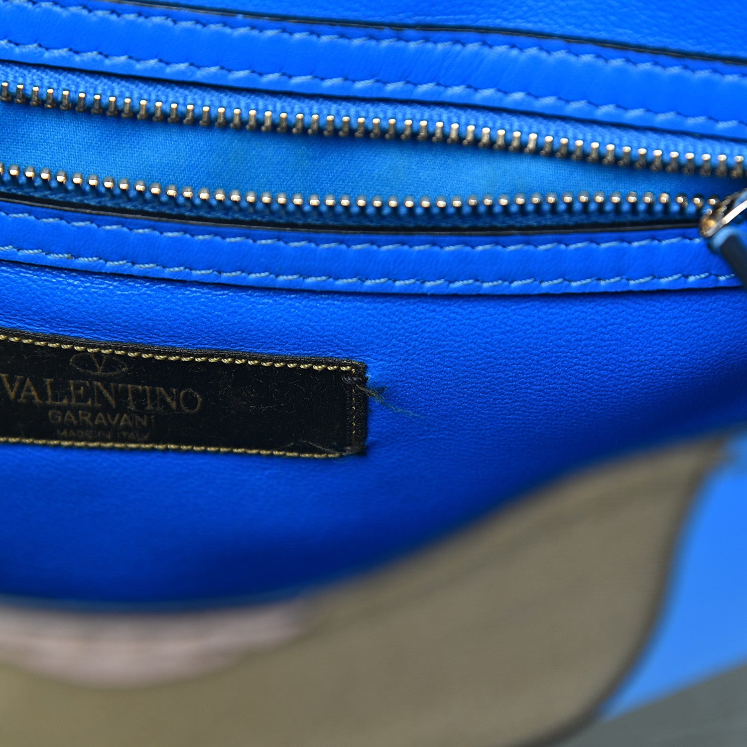 Valentino Garavani Nappa Canvas Camouflage Medium Glam Lock Rockstud Flap Blue Fluo 12 of 18