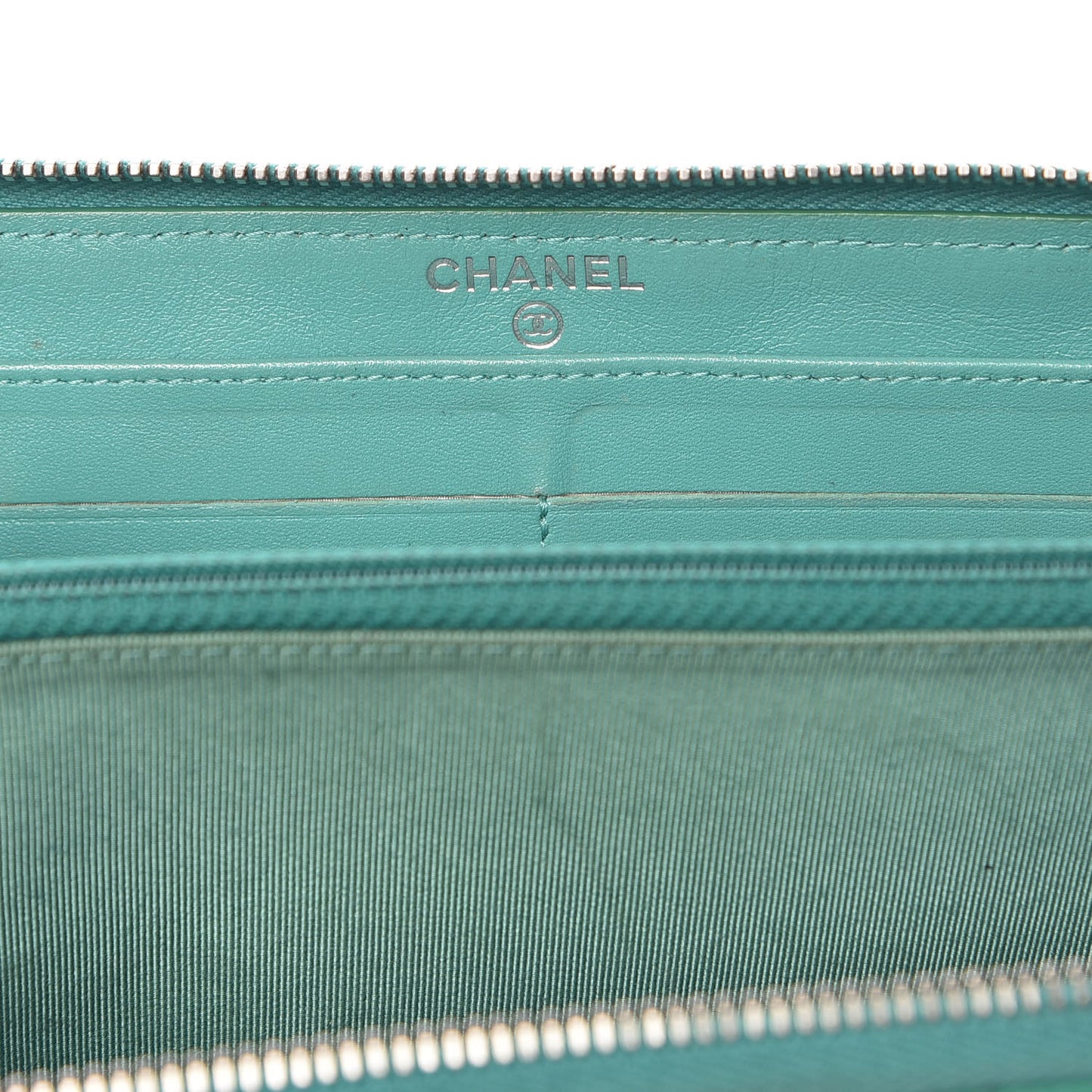 Patent Calfskin Quilted Large Gusset Zip Around Wallet Green
