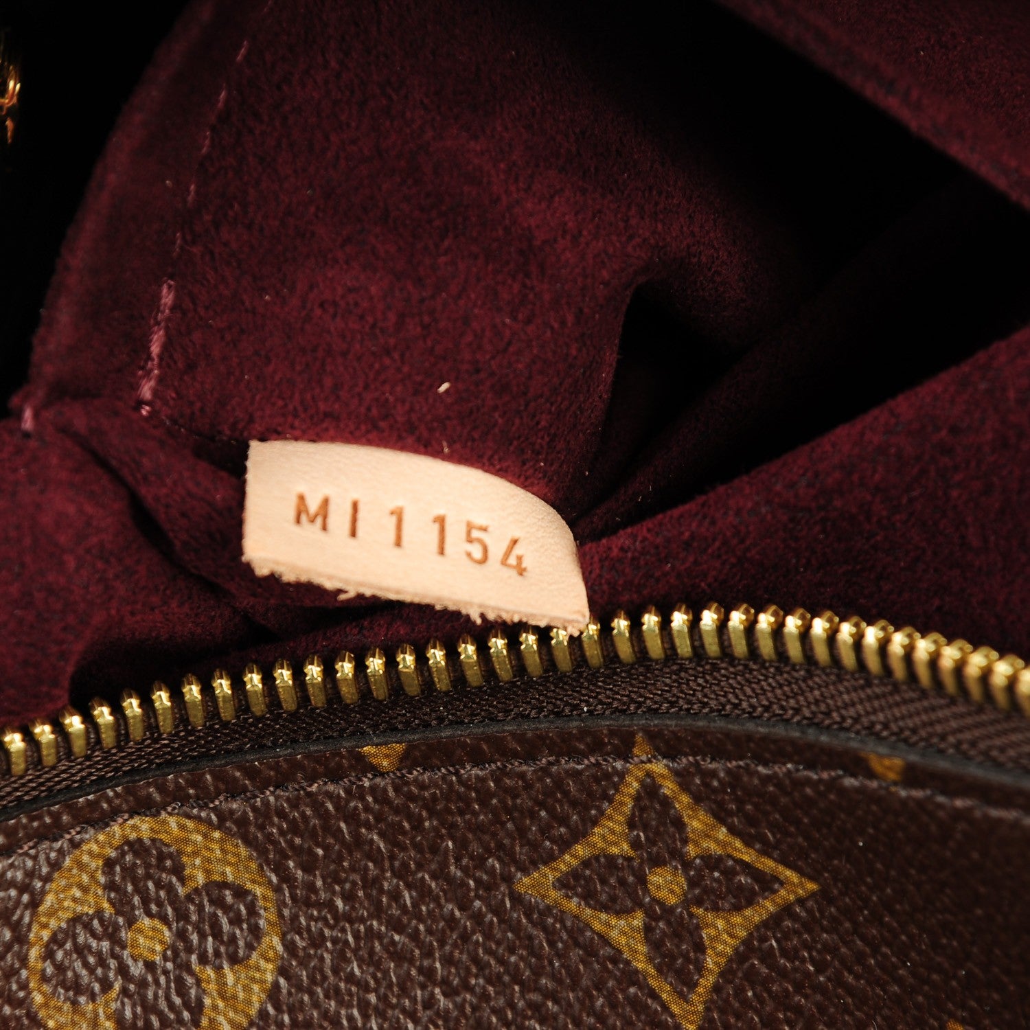 Louis Vuitton Monogram Marais MM 7 of 7