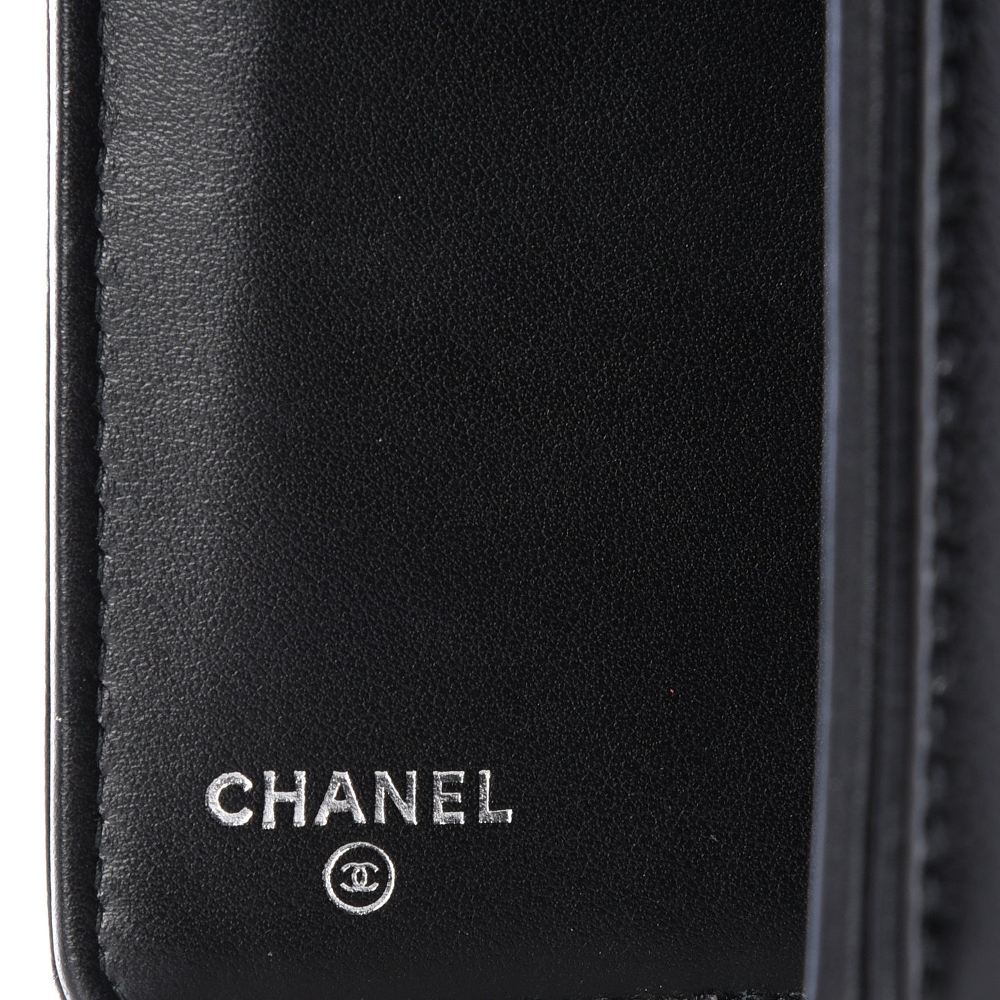 Aged Calfskin Quilted Gabrielle Yen Wallet Beige Black