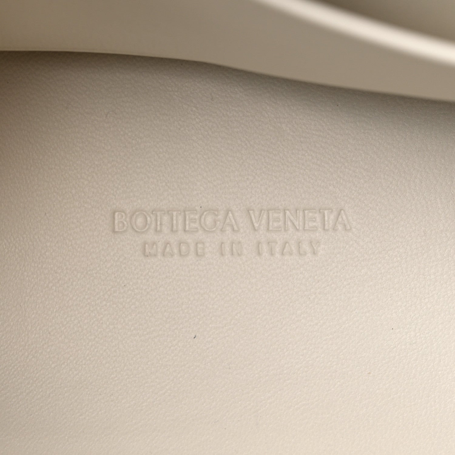 Bottega Veneta Nappa Intrecciato Small Andiamo Shoulder Bag White 6 of 9