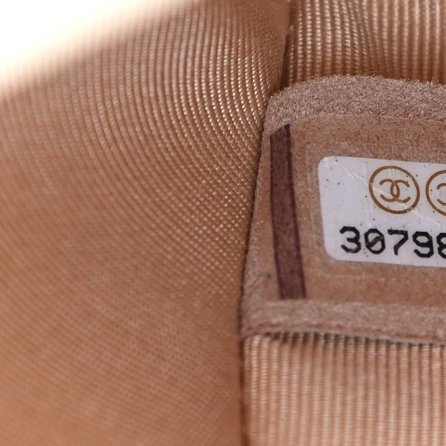 Crumpled Calfskin Medium Chain All Over Flap Beige