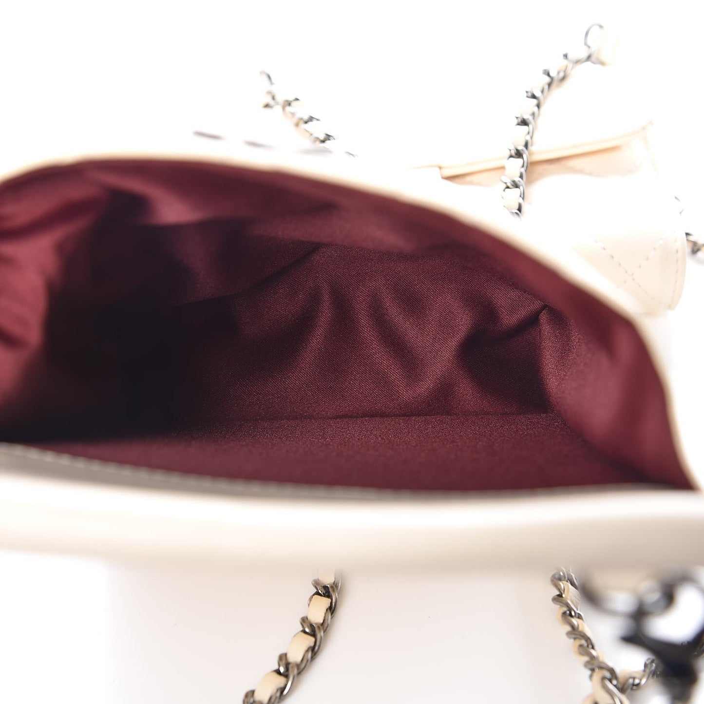 Calfskin Quilted CC Waiter Clutch Clutch With Chain White