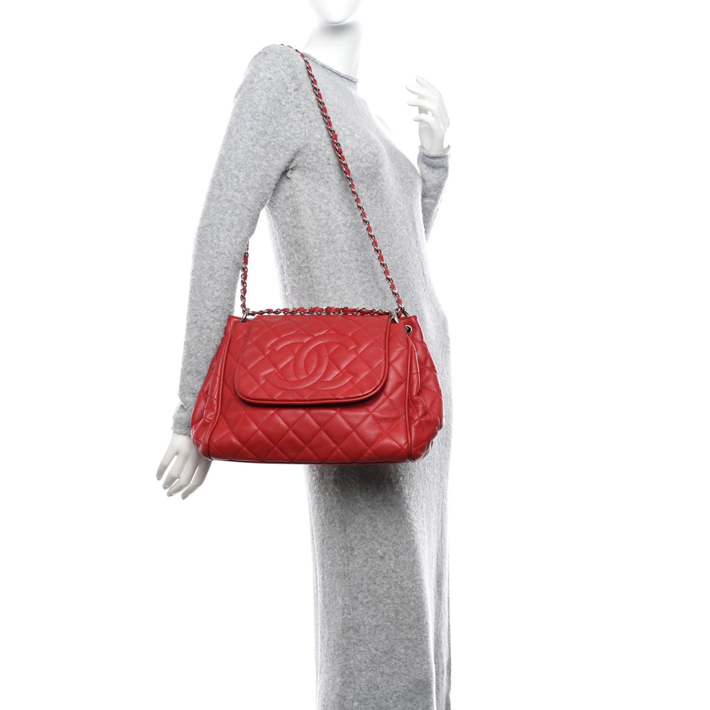 Caviar Quilted Timeless Accordion Flap Red