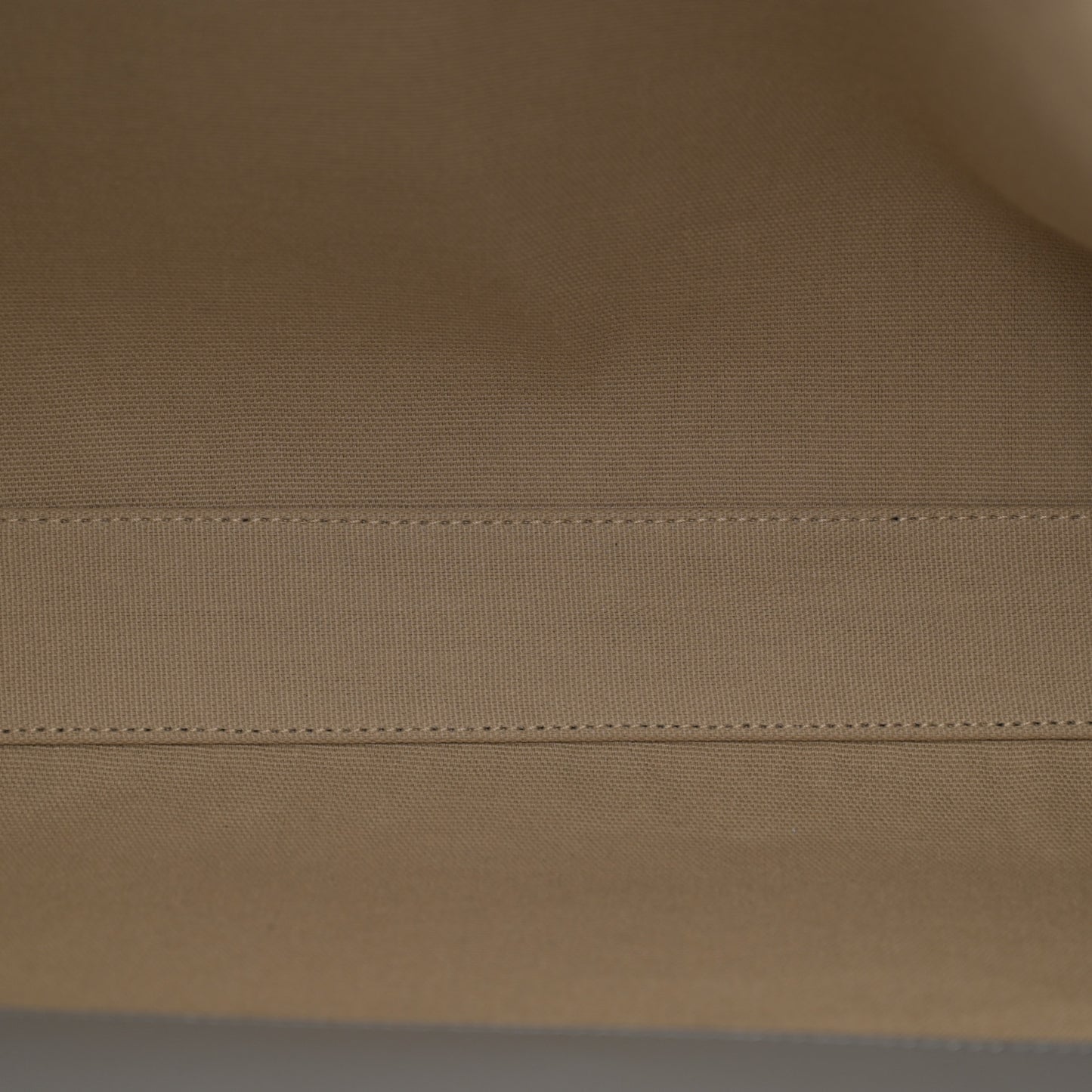 Soft Calfskin Medium Soft Antigona Pearl Grey