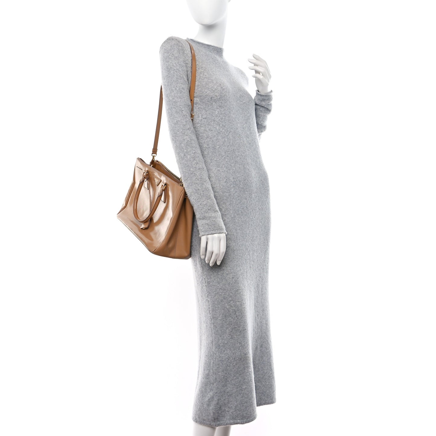 Saffiano Vernice Galleria Medium Double Zip Tote Cammeo