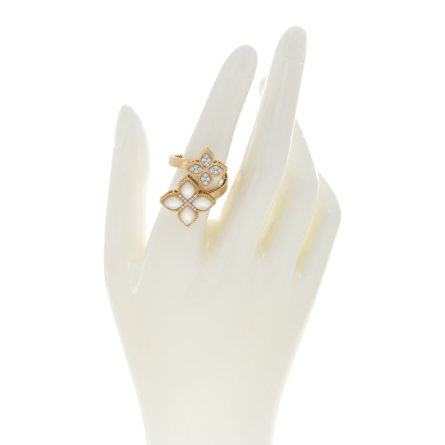 18K Yellow Gold Diamond Princess Flower Three Flower Ring