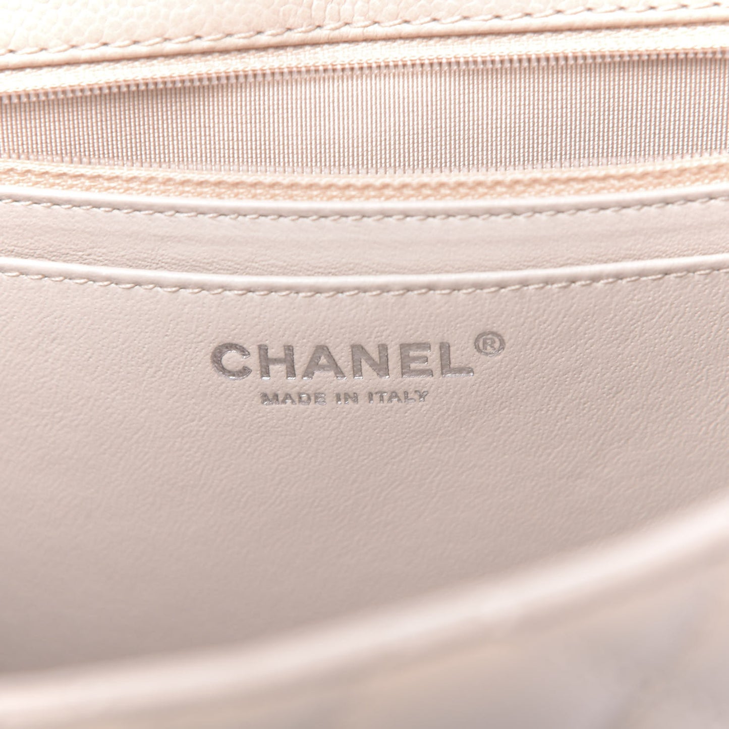 Caviar Quilted Jumbo Single Flap Beige Clair