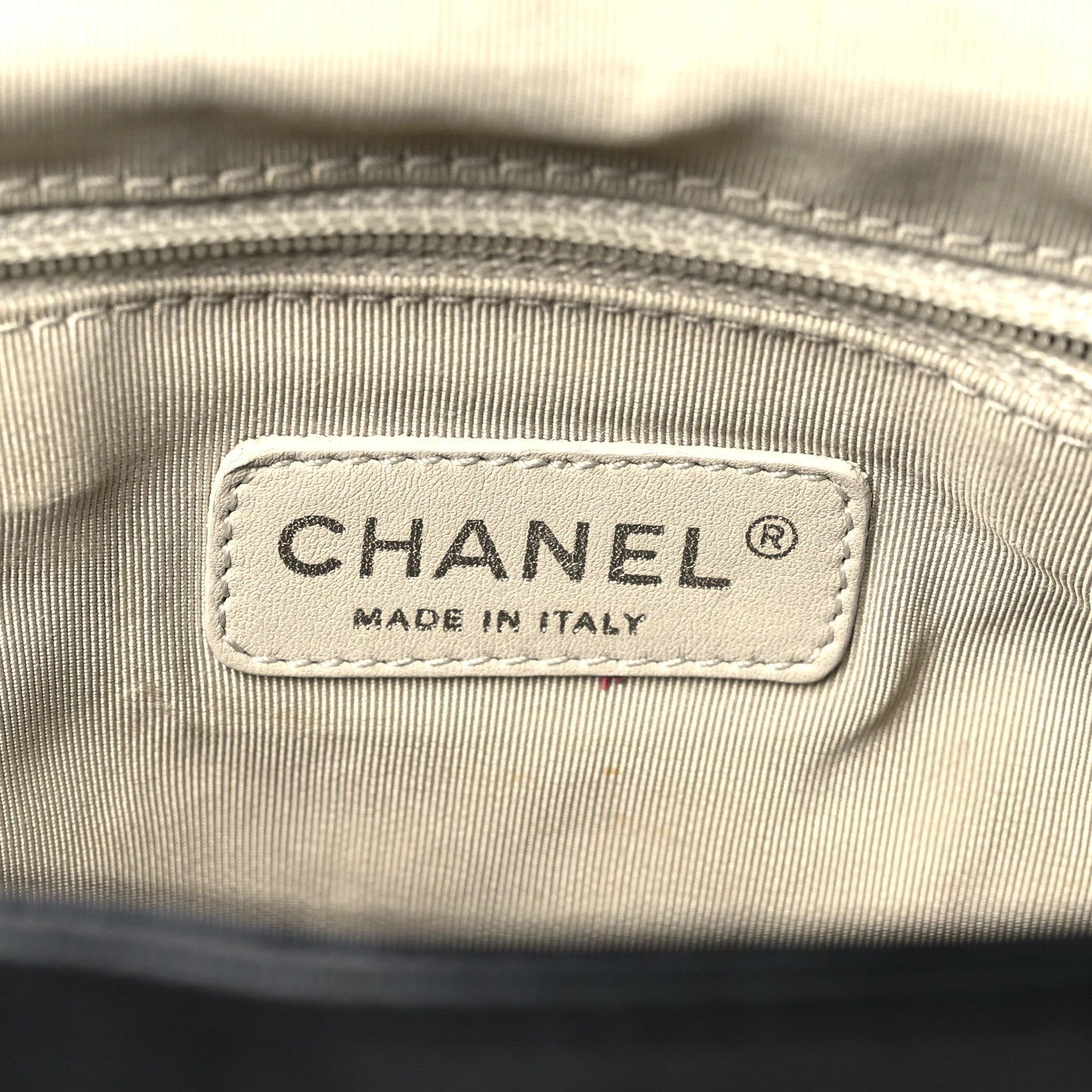 Chanel Washed Lambskin Quilted Large Chain Around Messenger Black 6 of 9