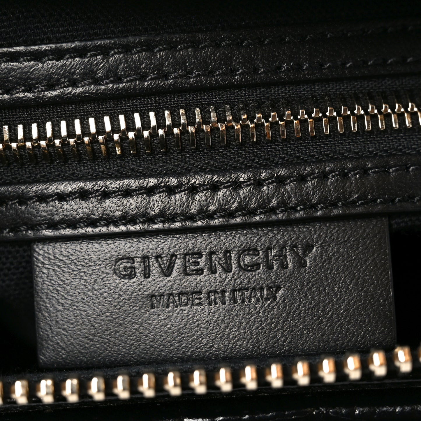 Calfskin Crocodile Embossed Small Antigona Black