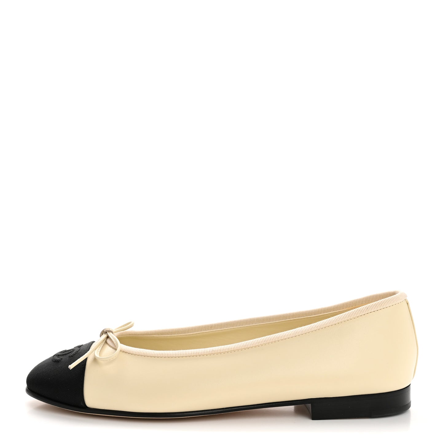 Calfskin Grosgrain Cap Toe CC Ballerina Flats 38 Ivory Black