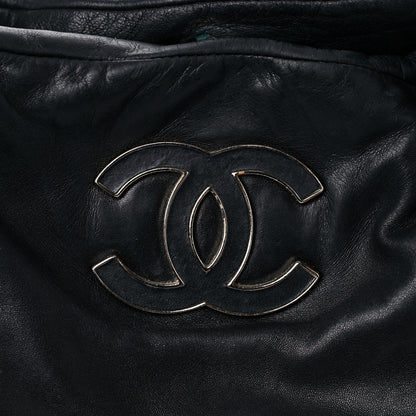 Chanel Lambskin Sensual Hobo Black 12 of 17