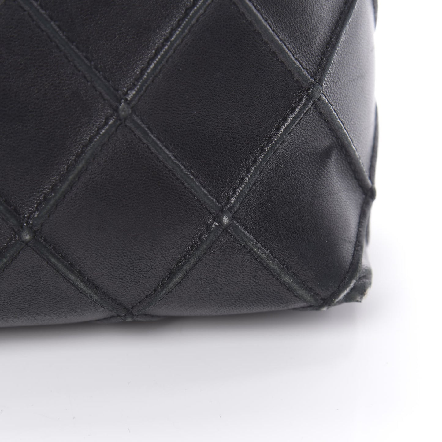 Lambskin Diamond Stitched Shoulder Bag Black