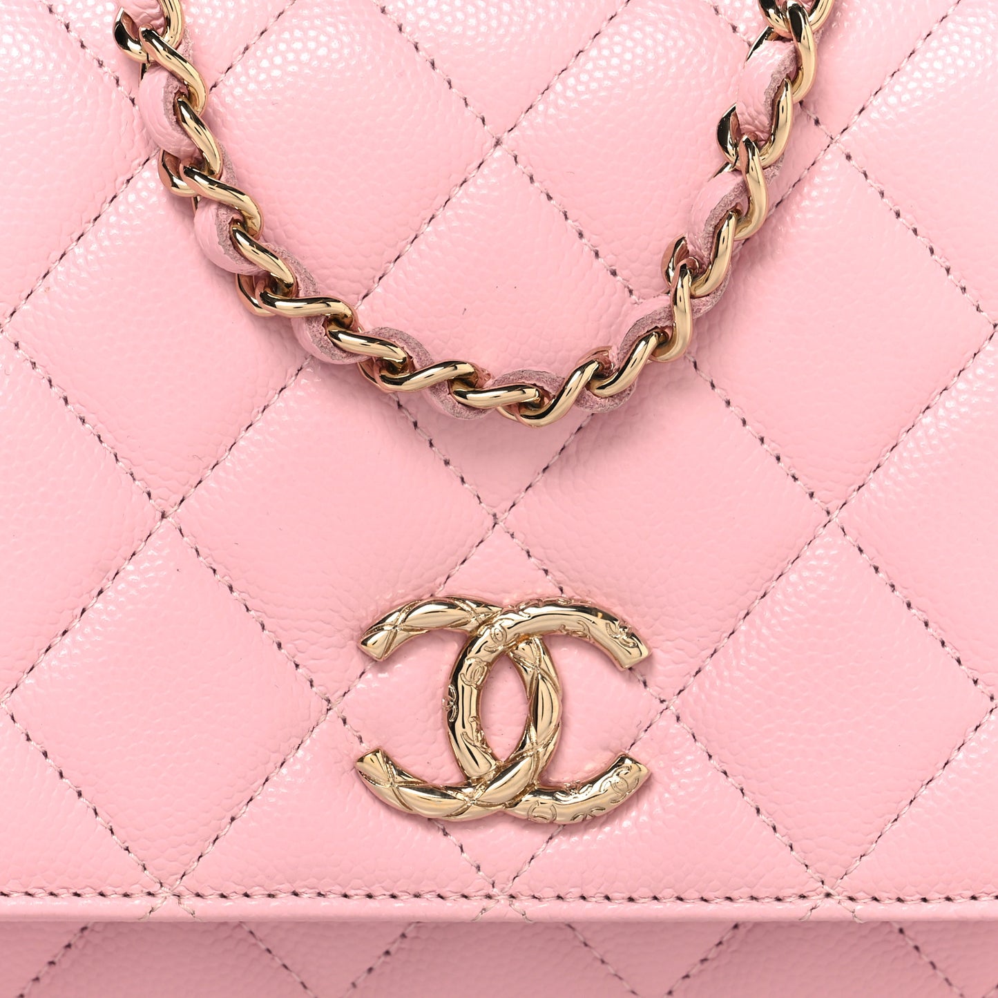 Caviar Quilted Wallet on Chain WOC Light Pink