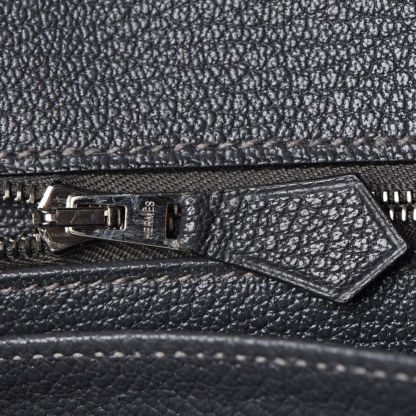 Matte Niloticus Crocodile Birkin 25 Graphite