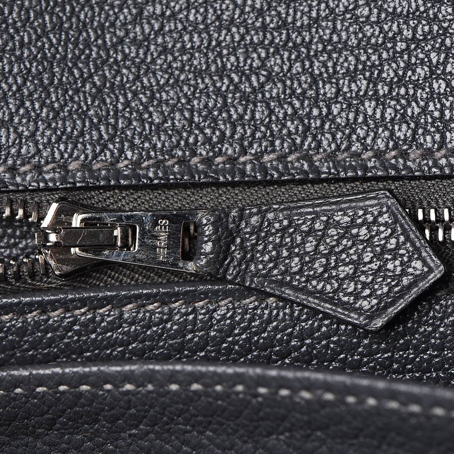 Hermes Matte Niloticus Crocodile Birkin 25 Graphite 22 of 33