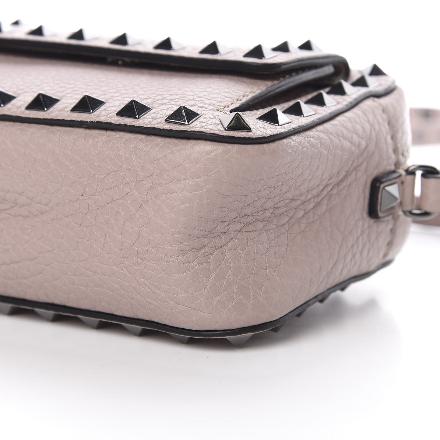 Grained Calfskin Small Rockstud Flap Pocket Camera Crossbody Bag Poudre