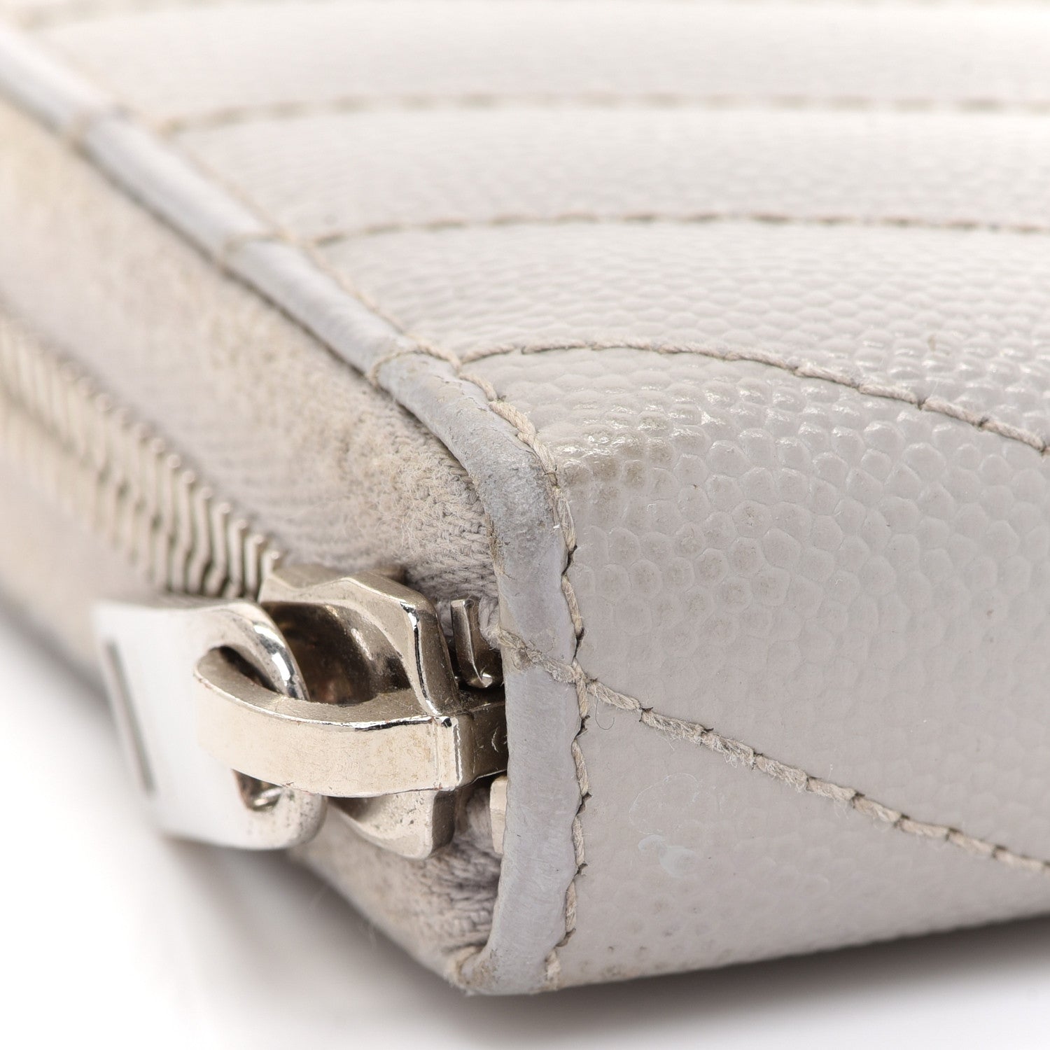 Saint Laurent Grain De Poudre Matelasse Chevron Monogram Zip Around Wallet Granite 7 of 10