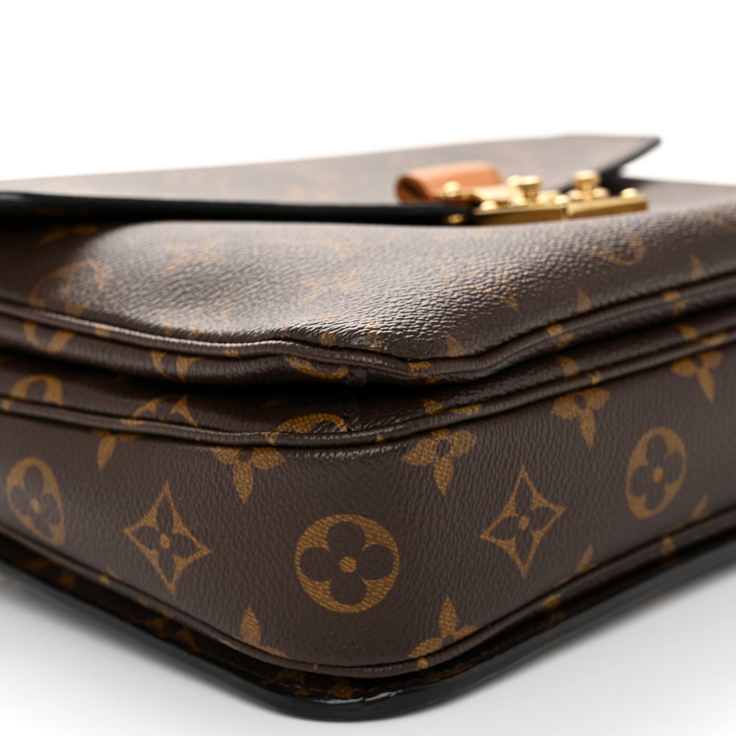 Louis Vuitton Monogram Pochette Metis 9 of 10