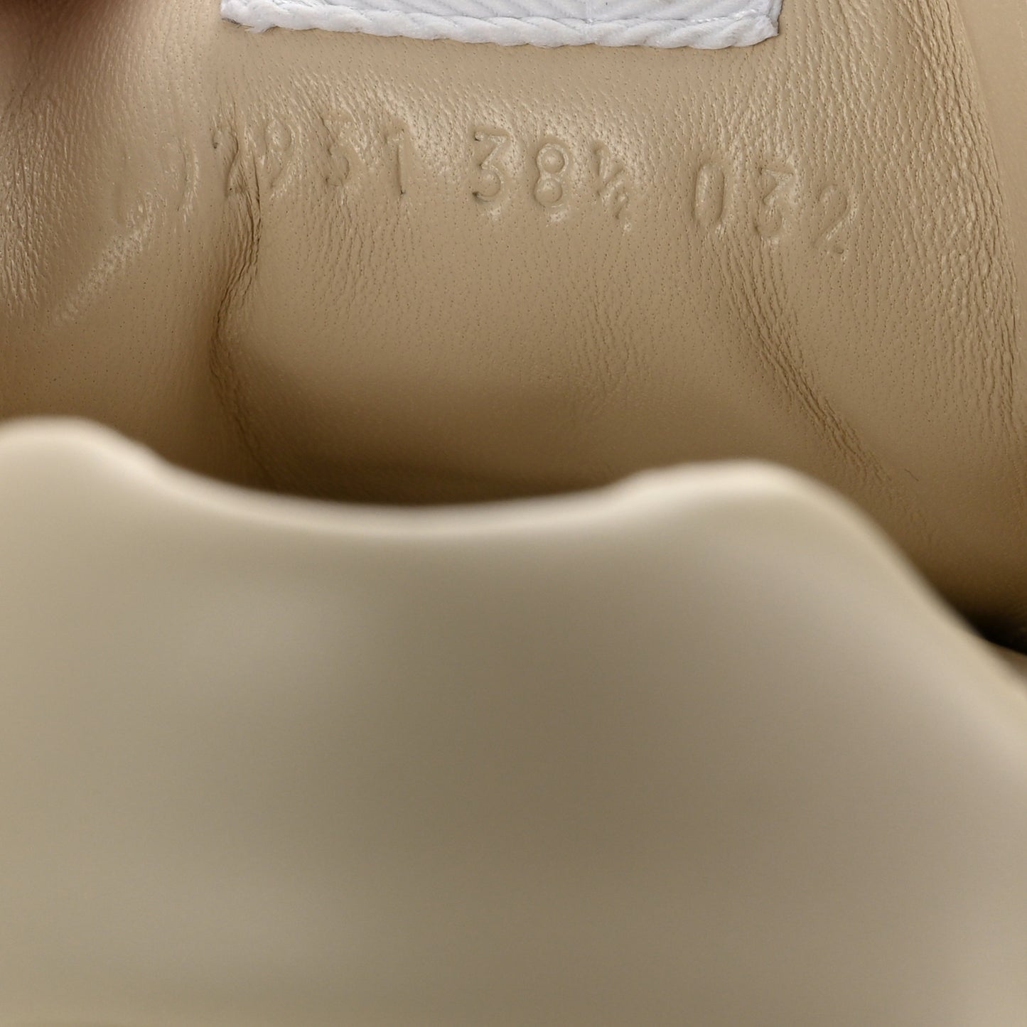 Calfskin Heart Rhyton Sneakers 38.5 Ivory